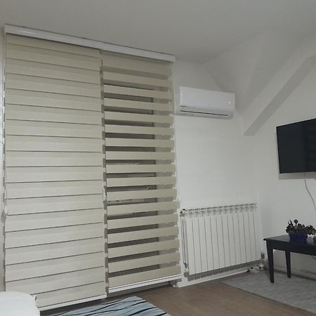 Sleep And Drive 2 Apartment Sarajevo Luaran gambar