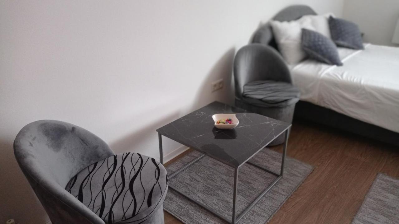 Sleep And Drive 2 Apartment Sarajevo Luaran gambar