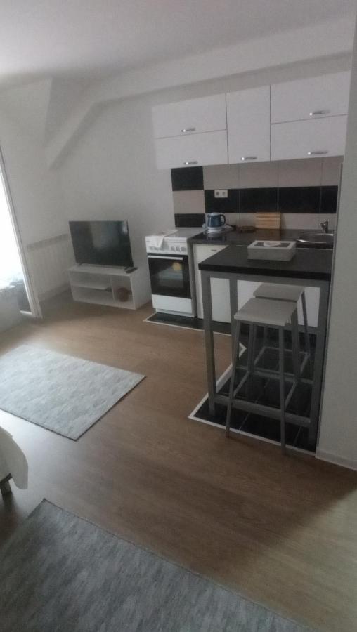 Sleep And Drive 2 Apartment Sarajevo Luaran gambar