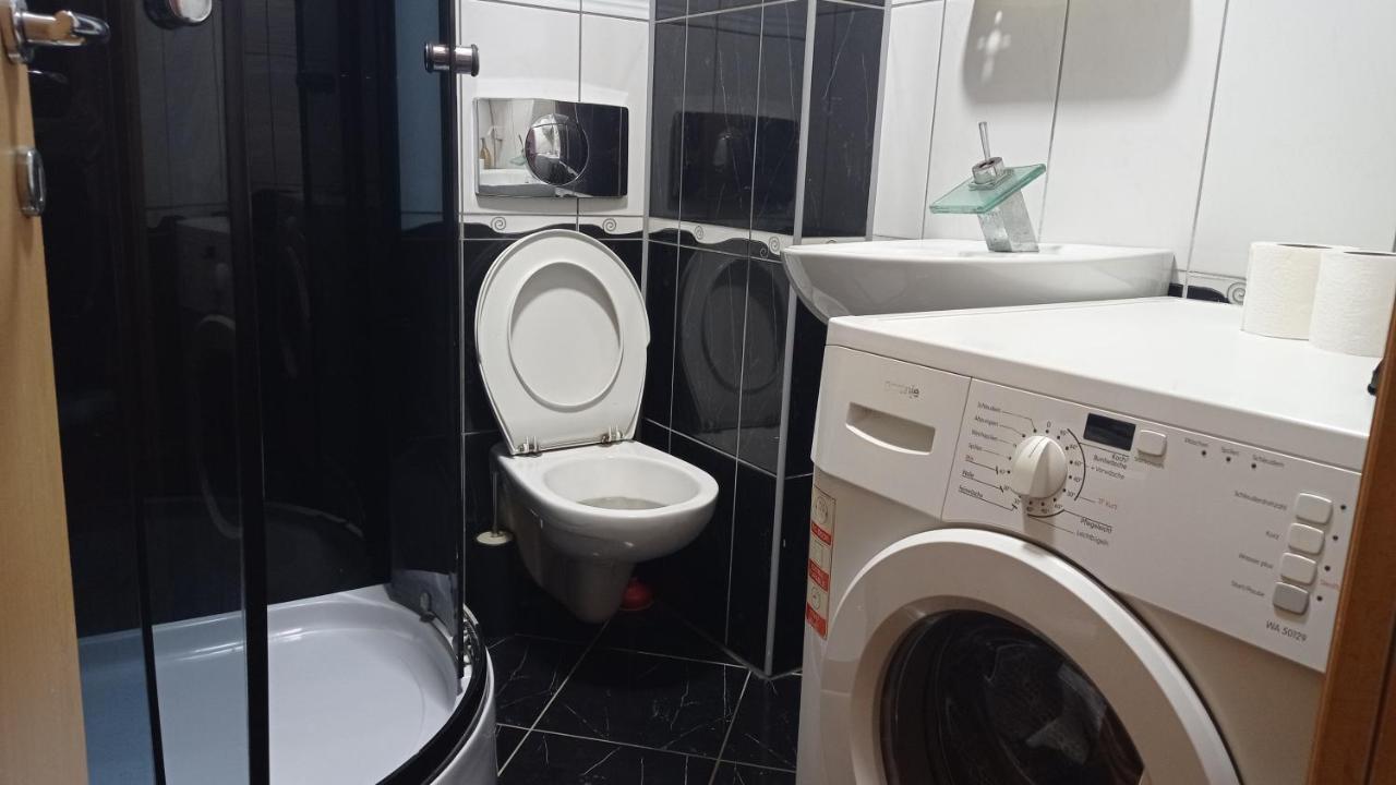 Sleep And Drive 2 Apartment Sarajevo Luaran gambar